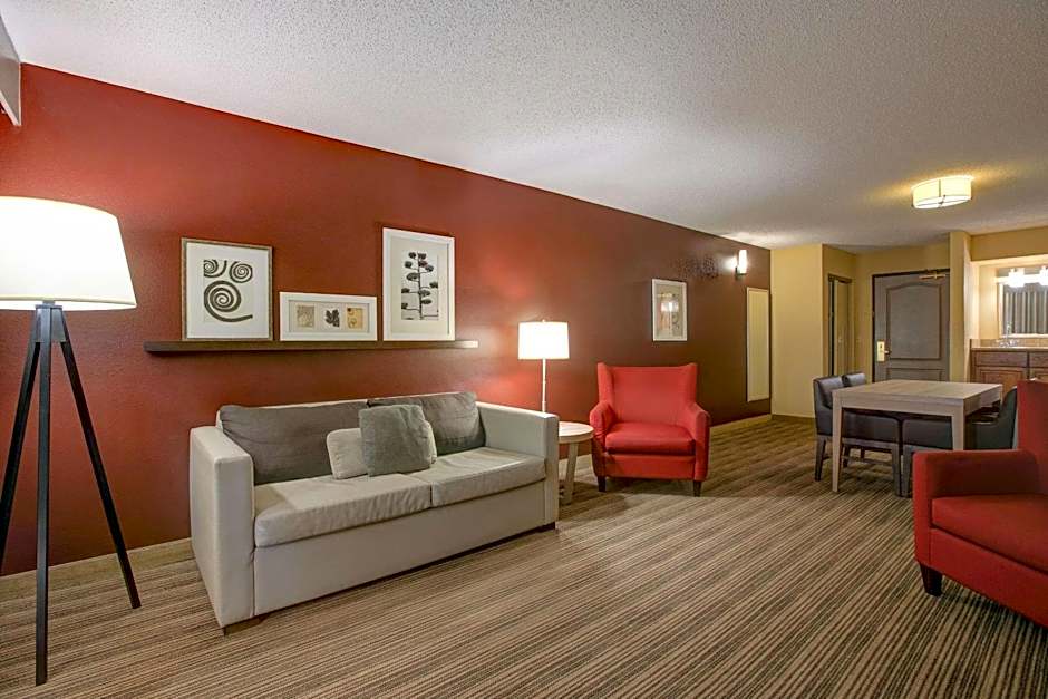 Comfort Inn & Suites St. Paul Northeast