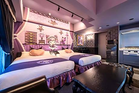 Gothic Lolita Kuromi - Character Room with 2 Double Beds