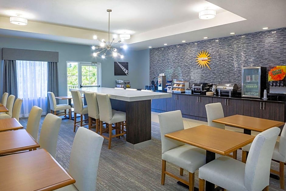 La Quinta Inn & Suites by Wyndham Sebring