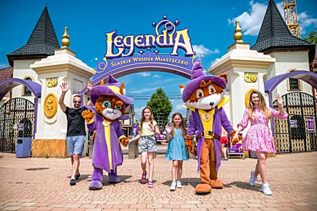 Deluxe Room + VOUCHER to Legendia Silesian Amusement Park