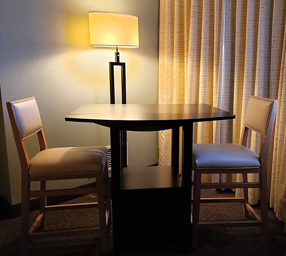 Coast Kamloops Hotel & Conference Centre