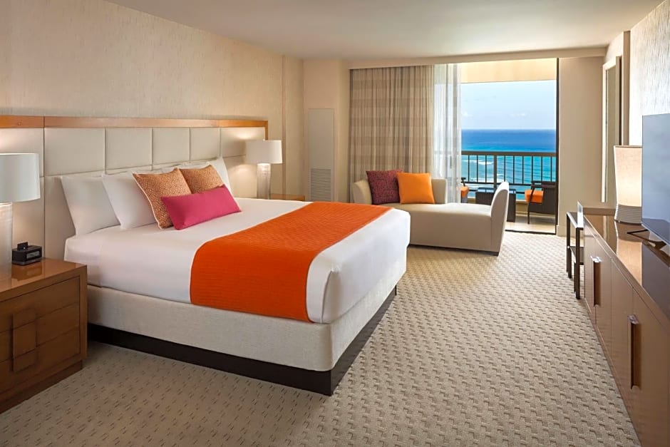 Hyatt Regency Waikiki Beach Resort & Spa