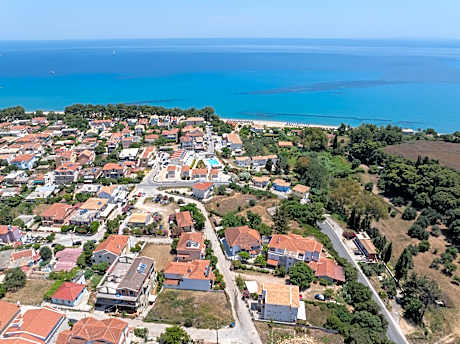 Dionysios Studios & Apartments