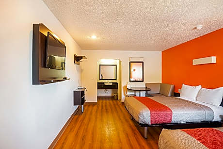 2 Full Beds | Non-Smoking