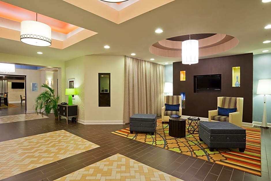 Holiday Inn Express Fulton, an IHG Hotel