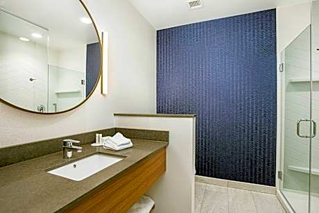 Suite, 2 Queen, Sofa bed