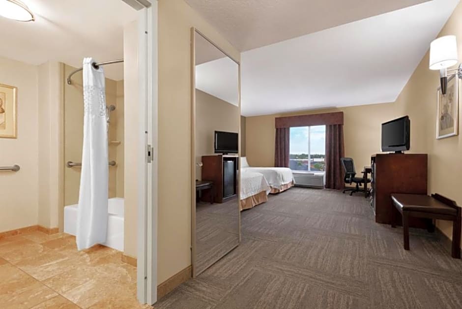Hampton Inn & Suites Brunswick