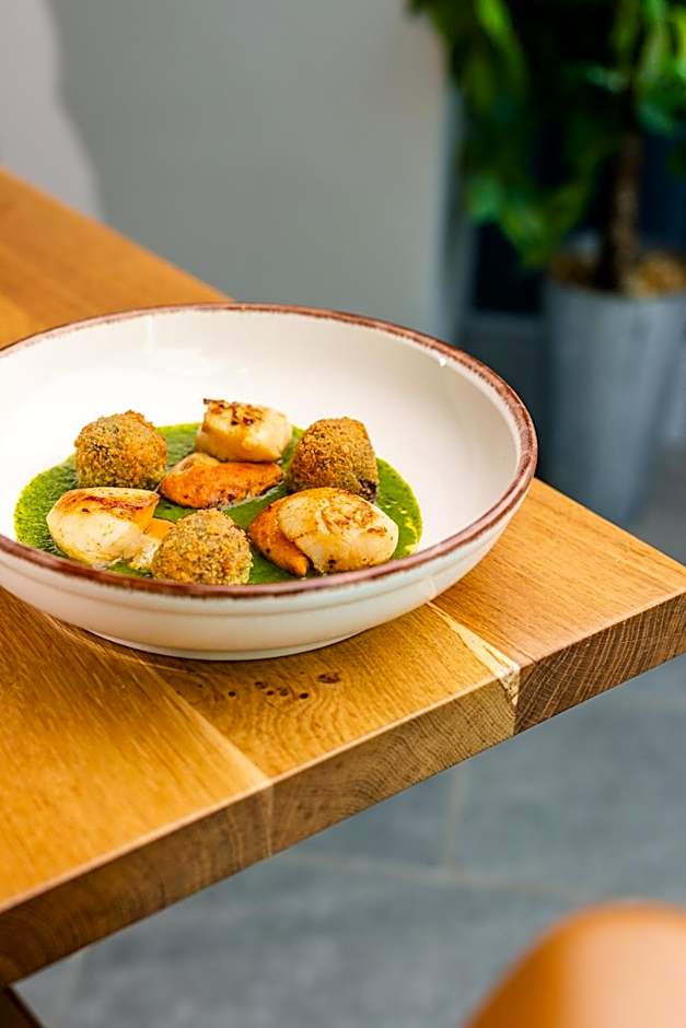 Plum and Partridge Husthwaite