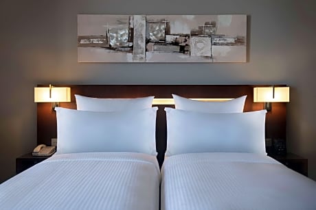 King Deluxe Two Bedroom Suite