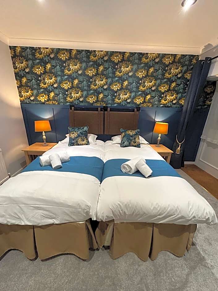 Annandale Arms Hotel