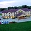 Countryview Inn & Suites