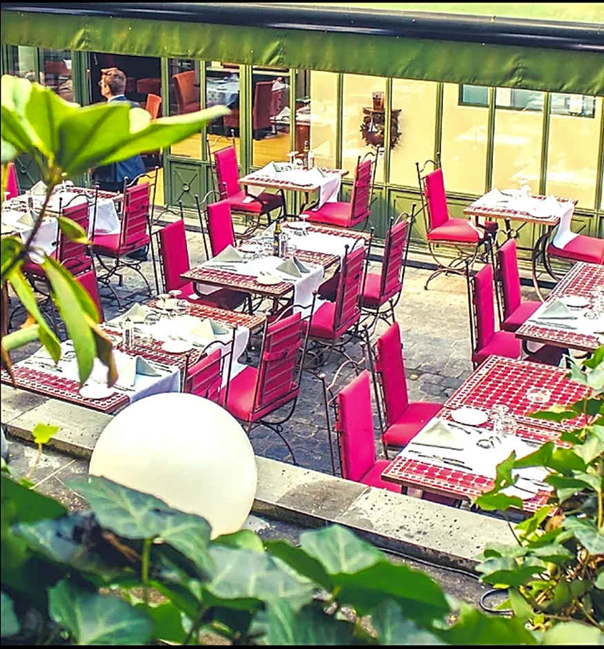 Hotel Manos Premier