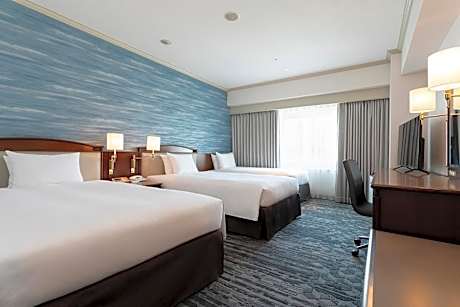 Premium Economy Class Twin Room with Extra Bed - Non-Smoking (29㎡)