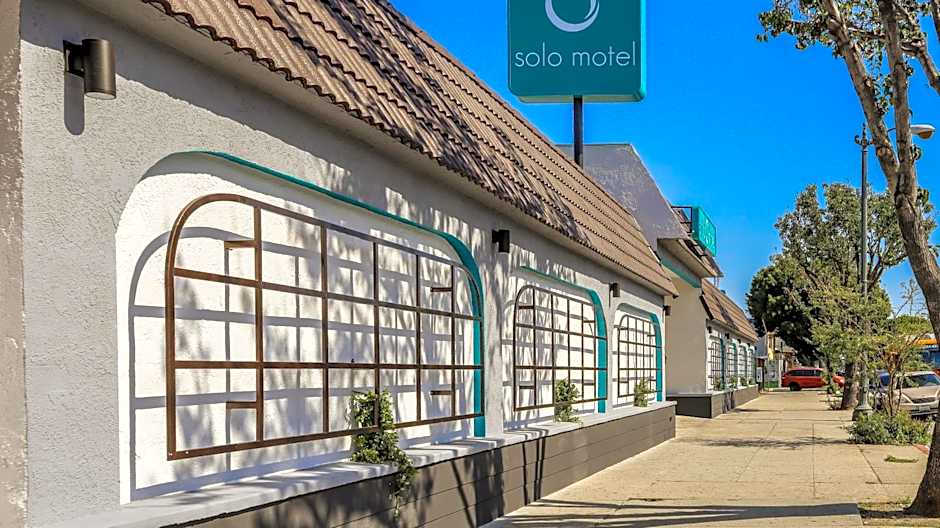 Solo Motel Broadway