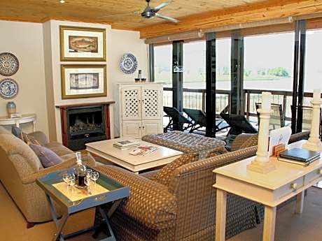 Rainbow Lodge (6 Beds)