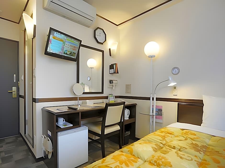 Toyoko Inn Tokyo Nihombashi Hamacho Meijiza Mae