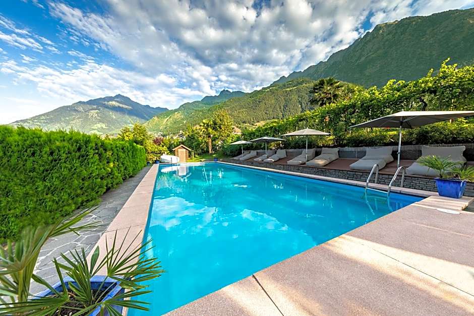 PALMENGARTEN Hotel Gstör