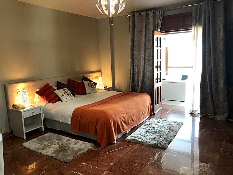 Hotel & Apartamentos Cons da Garda