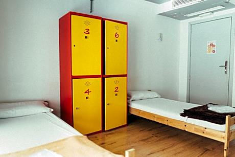 Bed in 3 Mixed Dormitory Room