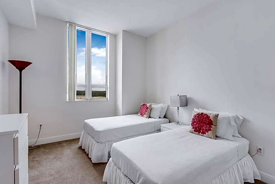 Dadeland Towers by Miami Vacations