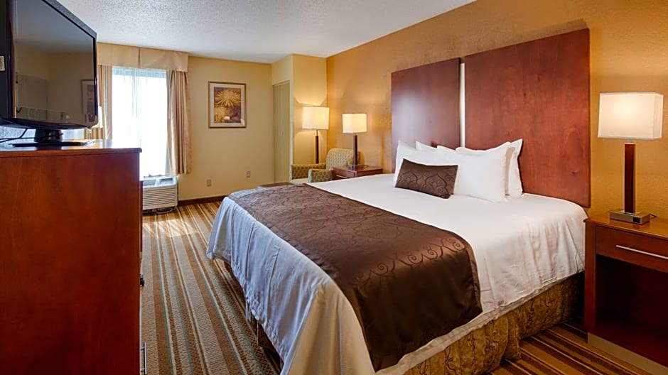Best Western Plus Richmond Airport Hotel
