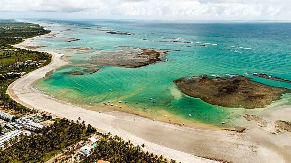 Casa com 4 suítes, piscina, a 20m do mar| Milagres