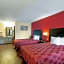 Econo Lodge Inn & Suites