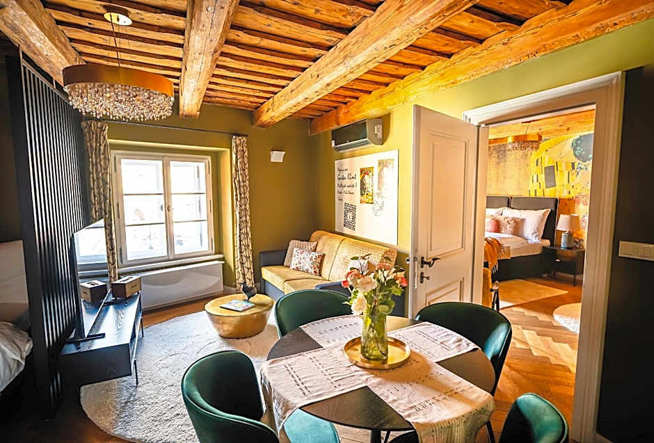 Old Royal Post Boutique Hotel & Premium Suites