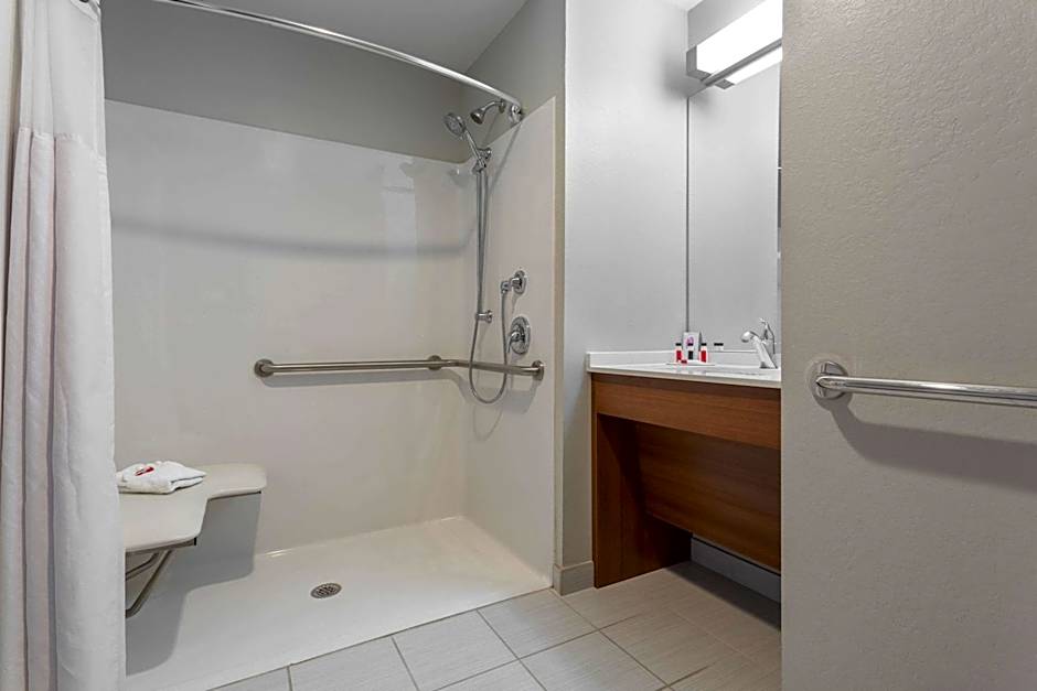 Microtel Inn & Suites by Wyndham Niagara Falls