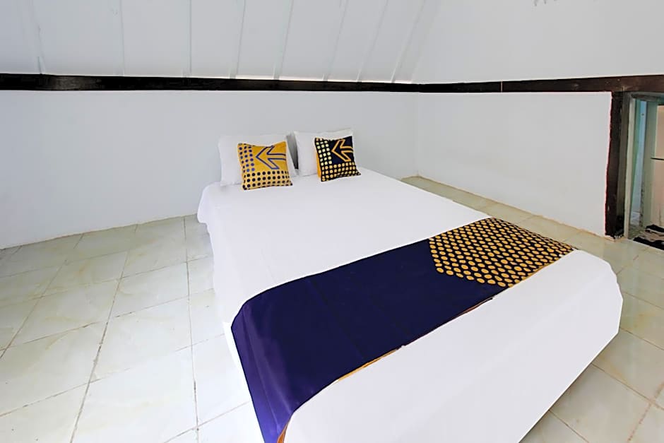 OYO Life 93154 White Kos Jenggala