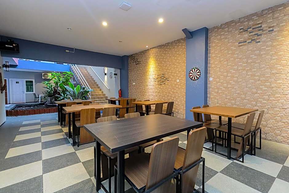 RedDoorz Plus @ Swun Stay Raya Langsep