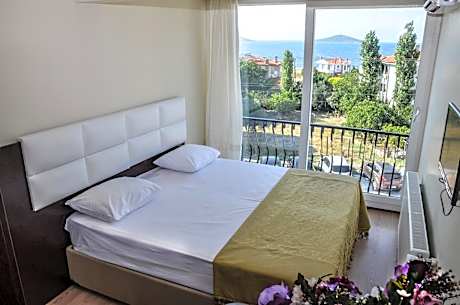 Deluxe Double Room with Sea View