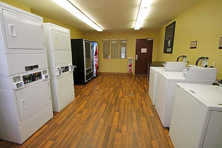 Studio 6 Corporate Extended Stay Buffalo Amherst NY