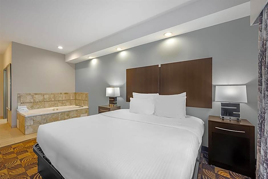 Photo 1 of 1 of 1 King Bed, Accessible