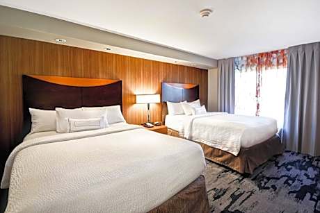 Queen Suite with Two Queen Beds and Sofa Bed