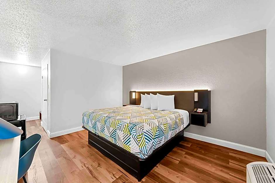 Studio 6 Port Lavaca, TX