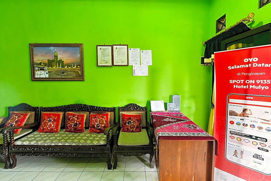 SPOT ON 91357 Hotel Mulyo