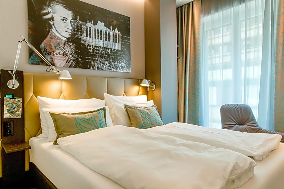 Motel One Salzburg-Mirabell