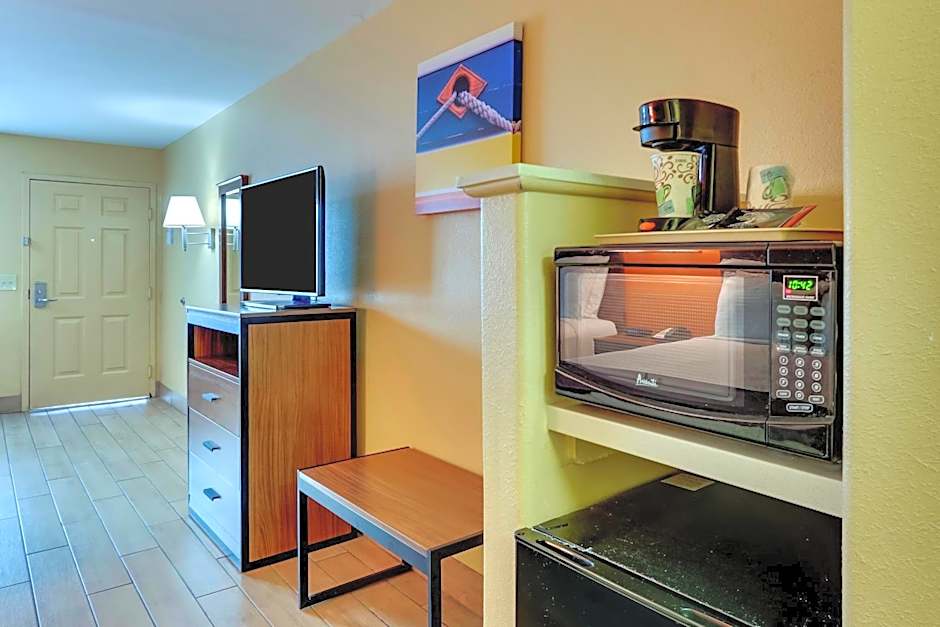 Captains Quarters Inn