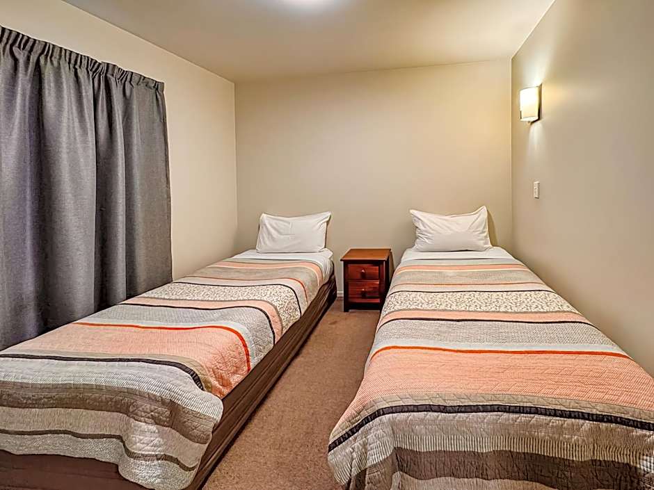 Bealey Avenue Motel