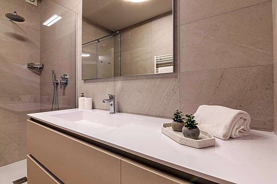 Lago Dorato Luxury Apartments - Lake Como View