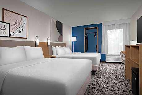 2 Queen Beds