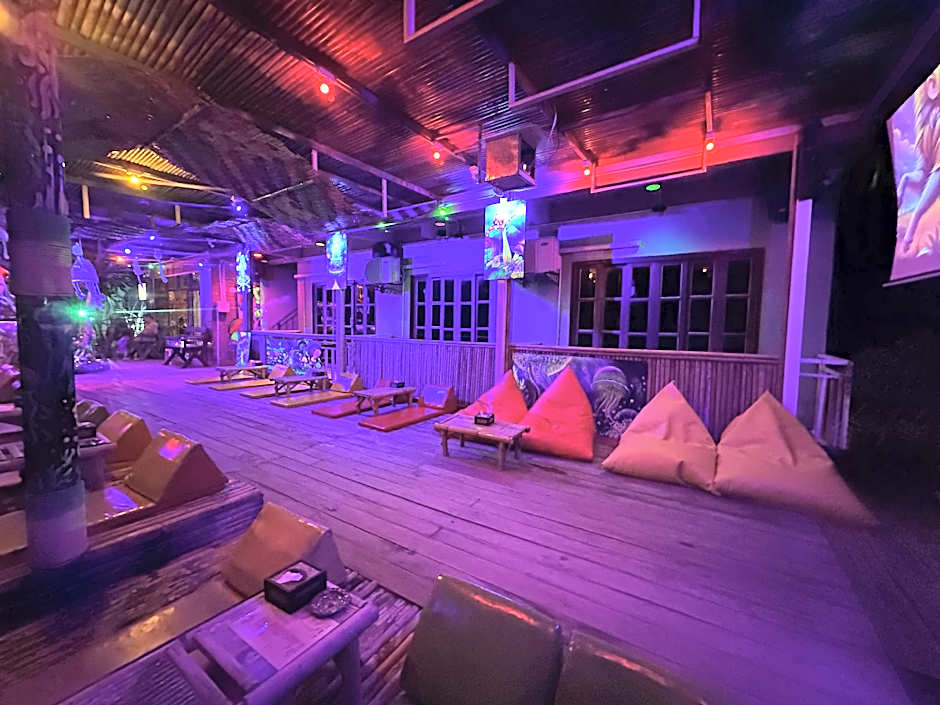 Phi Phi Green House