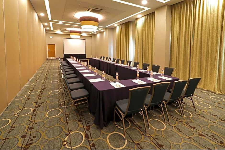 Holiday Inn Hotel & Suites Hermosillo Aeropuerto By IHG