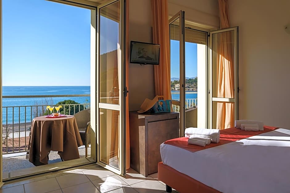 Hotel Tirreno