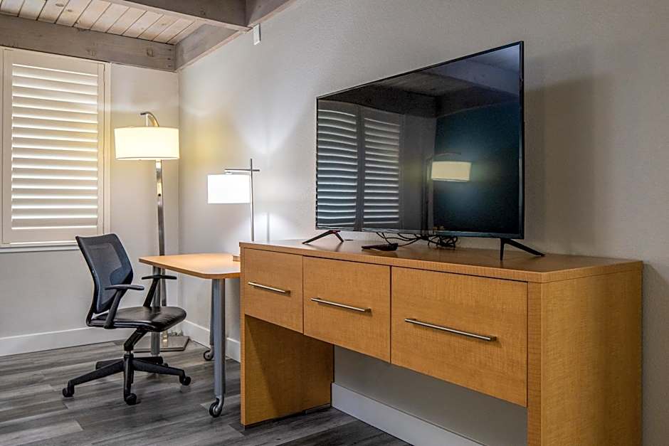 Prodigy Hotel, a Days Inn by Wyndham