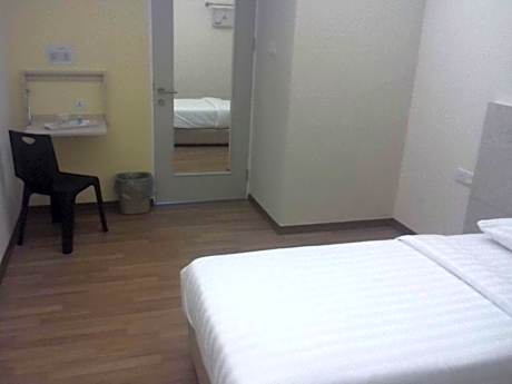 Deluxe Single Room