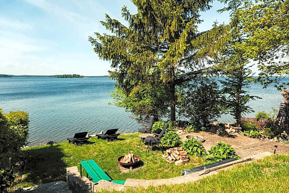 Apartamenty Fuleda nad jeziorem Dobskim Mazury Holiday