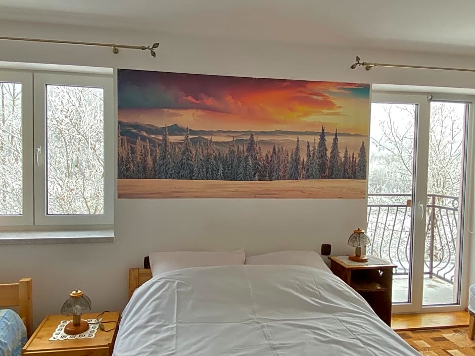 Pokoje Gościnne Pod Jaworem - obok pięknego szlaku wzdłuż rzeki Białka, 1km do stoków Kotelnica