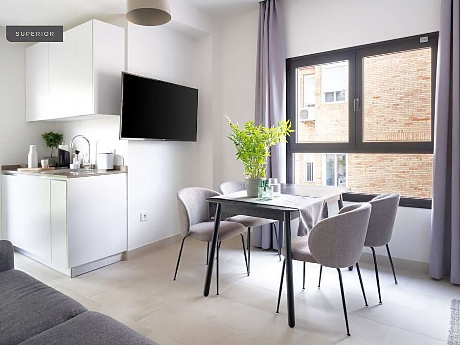 Limehome Sevilla Calle Torcuato Luca de Tena - Digital Access